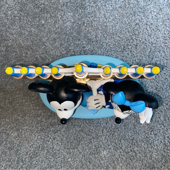 NEW Disney Mickey & Minnie Mouse Hanukkah Menorah Figurine...